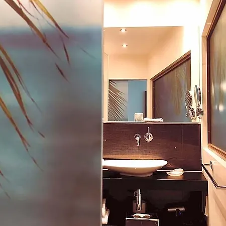 Traumraum Hotel 4*
